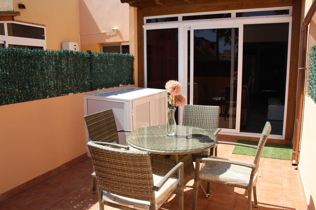 Anju Villas Los Delfines Bravo'S Apartments Corralejo Exterior foto